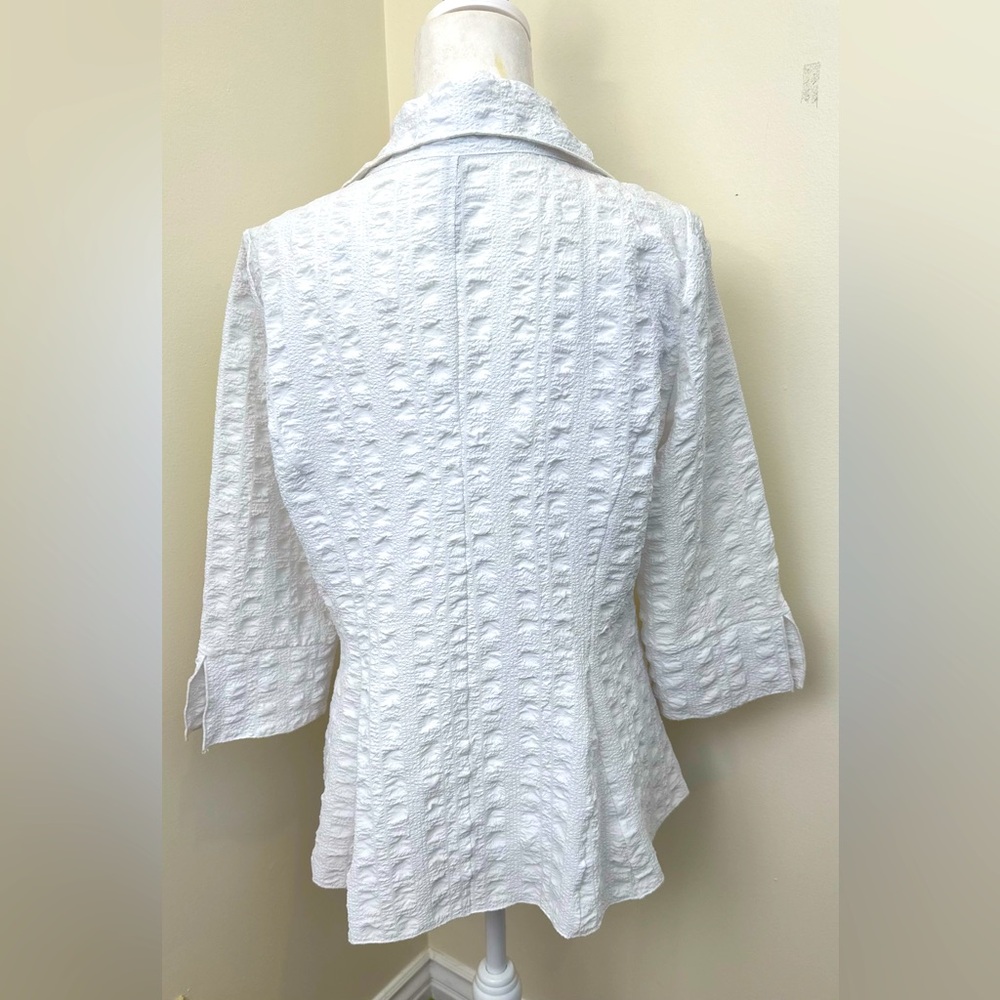 NWT IC by Connie K White Button Down Woman's M Blouse - Picture 5 of 8